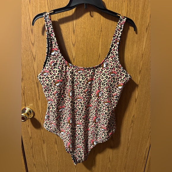 Women’s Size Extra Large XL Buc-ee’s Leopard Print Beaver One Piece Swimsuit - Picture 1 of 4